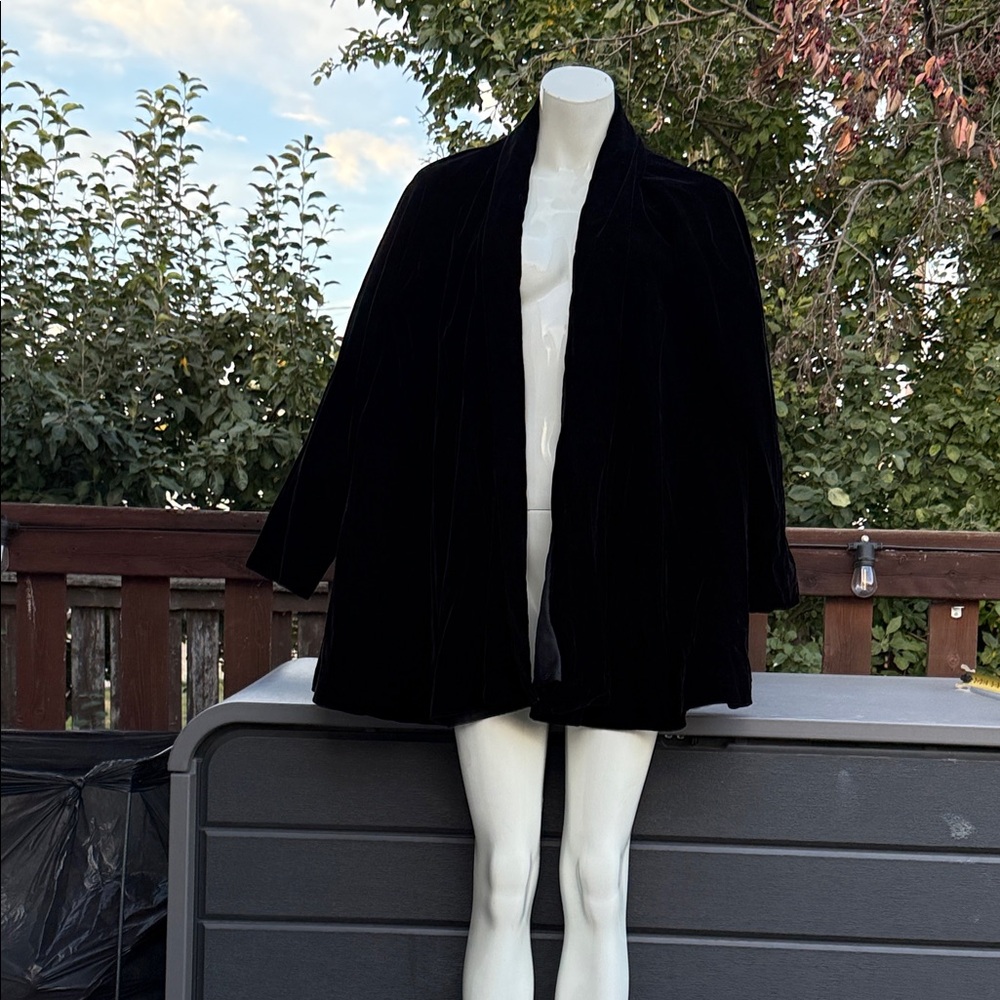 Vintage DONVITO 1980s, softest black velvet considerable quality material jacket